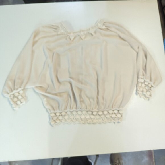 Entro Size Small Top Ecru Doily Lace Accents Rouleau Button Loops - Picture 14 of 16